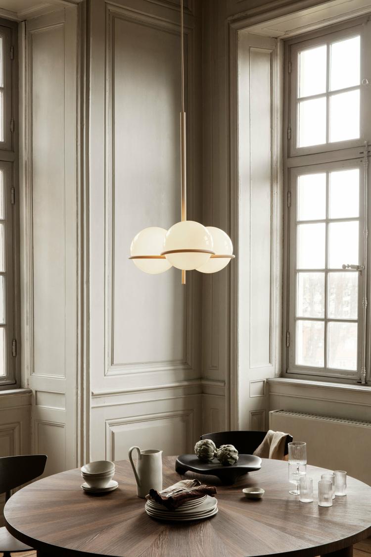 Era Chandelier  |   Lighting Furniture Black